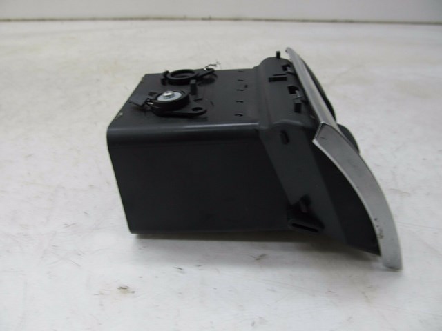 2004-2008 AUDI A8L W12 OEM RIGHT FRONT CENTER DASH AIR VENT 4E0 820 952
