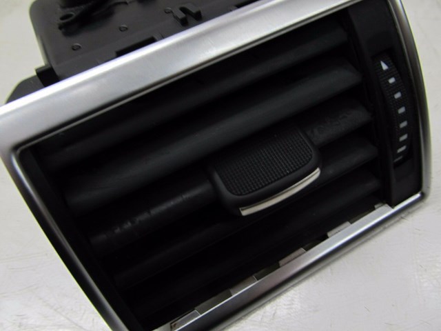 2004-2008 AUDI A8L W12 OEM RIGHT FRONT CENTER DASH AIR VENT 4E0 820 952