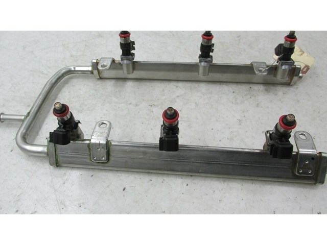 2011-2015 LINCOLN MKX OEM 3.7 L ENGINE FUEL INJECTORS WITH RAIL        