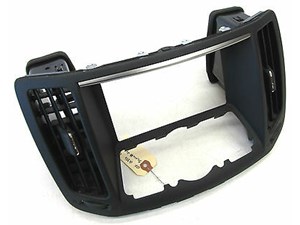 2007-2008 INFINITI G35S SEDAN OEM CENTER DASH SCREEN TRIM BLACK AIR VENTS BEZEL