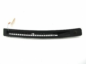 2003-2004 INFINITI M45 OEM LEFT FRONT DASH WINDSHIELD AIR VENT W/ SENSOR