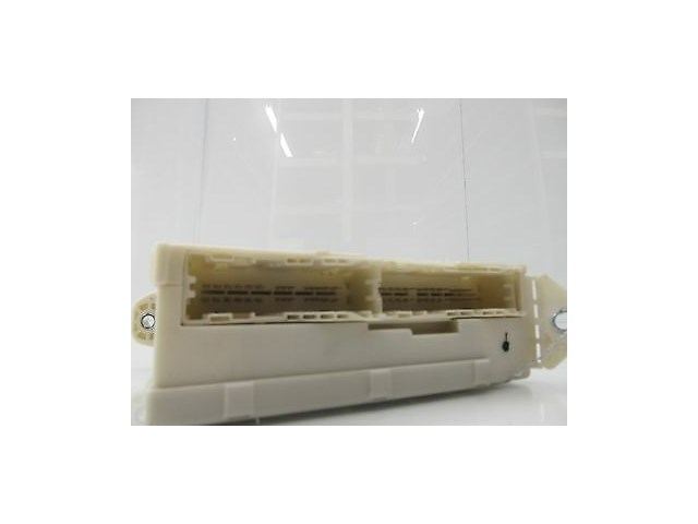 2006-2008 LEXUS IS350 IS250 XE20 OEM LEFT FRONT DASH JUNCTION FUSE RELAY MODULE