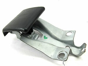 2006-2009 INFINITI M35 OEM LEFT FRONT KNEE PANEL HOOD RELEASE LEVER
