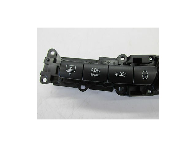 2003-2006 MERCEDES BENZ S55 AMG W220 OEM CENTER DASH HAZARD LOCK ABC ESP CONTROL