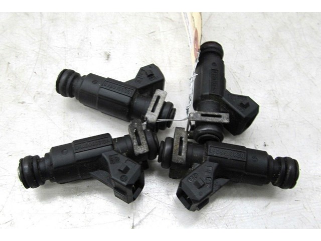 2000-2006 AUDI TT ROADSTER OEM FRONT ENGINE FUEL INJECTORS SET (4)