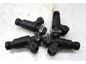2000-2006 AUDI TT ROADSTER OEM FRONT ENGINE FUEL INJECTORS SET (4)