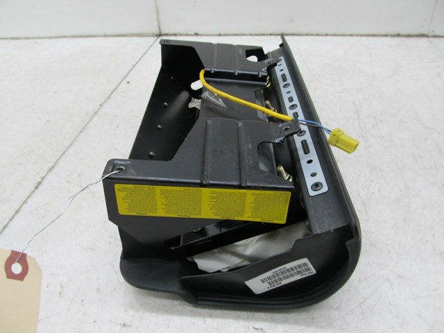 2003-2004 LAND ROVER DISCOVERY OEM RIGHT FRONT DASH AIRBAG BLACK 