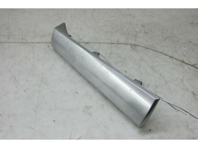  2007-2010 BMW X5 E70 OEM RIGHT FRONT DASH LOWER TRIM COVER BEZEL 