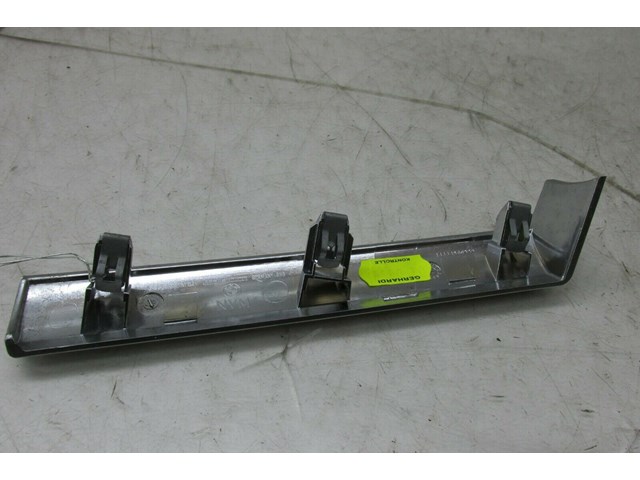  2007-2010 BMW X5 E70 OEM RIGHT FRONT DASH LOWER TRIM COVER BEZEL 