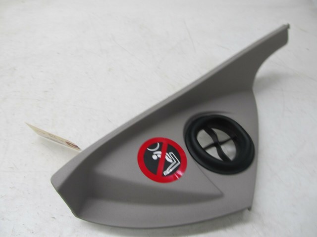 2006-2013 VOLVO C70 T5 OEM RIGHT FRONT PASSENGER DASH SIDE END COVER TRIM 