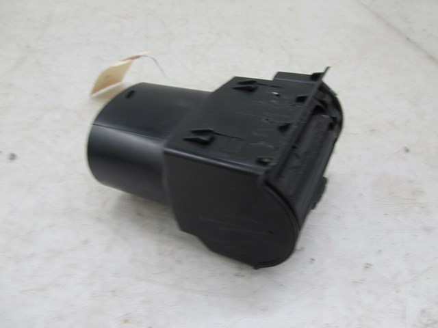 1985-1991 BMW 325i CABRIO E30 OEM LEFT FRONT DASH AIR VENT 