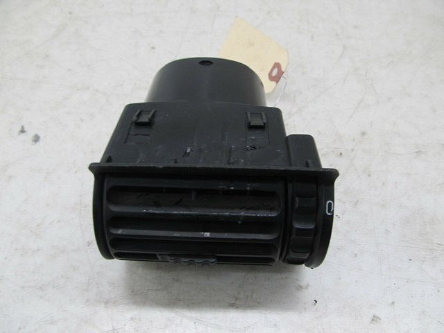 1985-1991 BMW 325i CABRIO E30 OEM LEFT FRONT DASH AIR VENT 