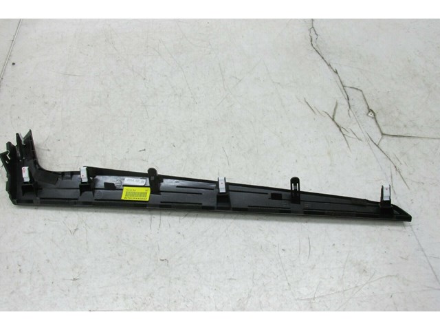 2014-2016 KIA CADENZA OEM RIGHT FRONT DASH MOLDING TRIM 