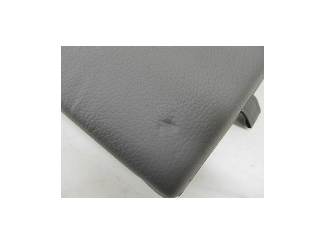 2006-2009 MERCEDES CLS500 W219 OEM REAR BACK SEAT CENTER ARMREST W/ CUP HOLDERS