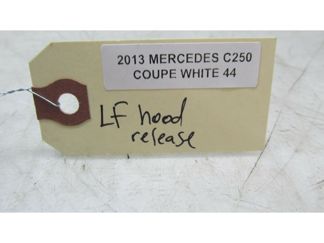 2012-2015 MERCEDES C250 COUPE W204 OEM HOOD RELEASE HANDLE  