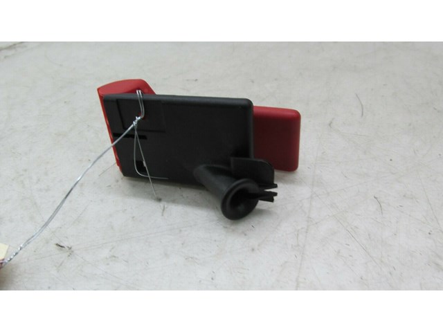 2012-2015 MERCEDES C250 COUPE W204 OEM HOOD RELEASE HANDLE  