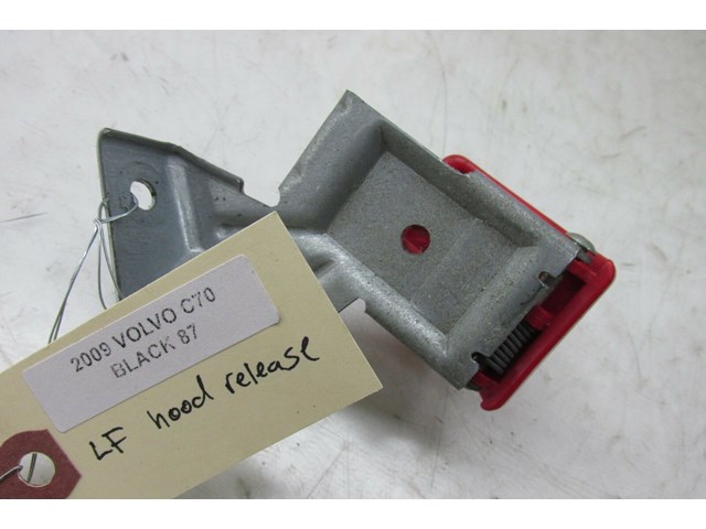 2006-2013 VOLVO C70 T5 OEM LEFT FRONT DRIVERS SIDE HOOD RELEASE 