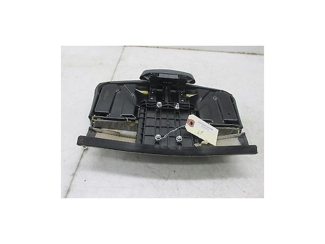 2010-2015 CADILLAC SRX OEM SEAT ADJUSTER FRONT SEAT ASSEMBLY COVER LEG REST