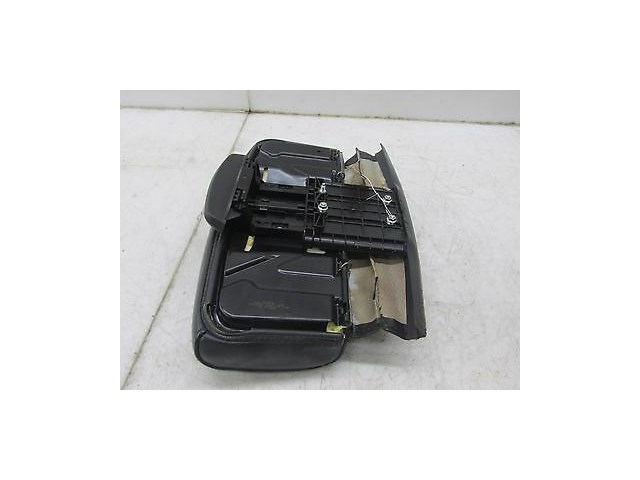 2010-2015 CADILLAC SRX OEM SEAT ADJUSTER FRONT SEAT ASSEMBLY COVER LEG REST