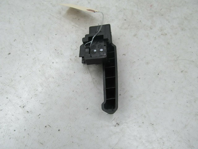 2013-2017 CADILLAC XTS OEM LEFT FRONT DRIVER HOOD RELEASE HANDLE 