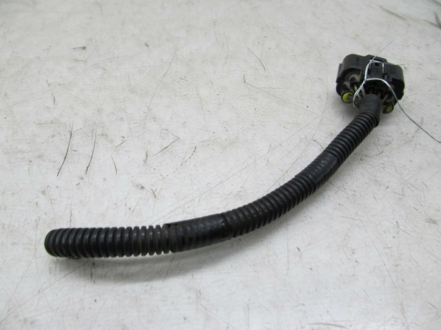2003-2004 LAND ROVER DISCOVERY OEM LEFT FRONT HEADLIGHT WIRE PLUG PIGTAIL 