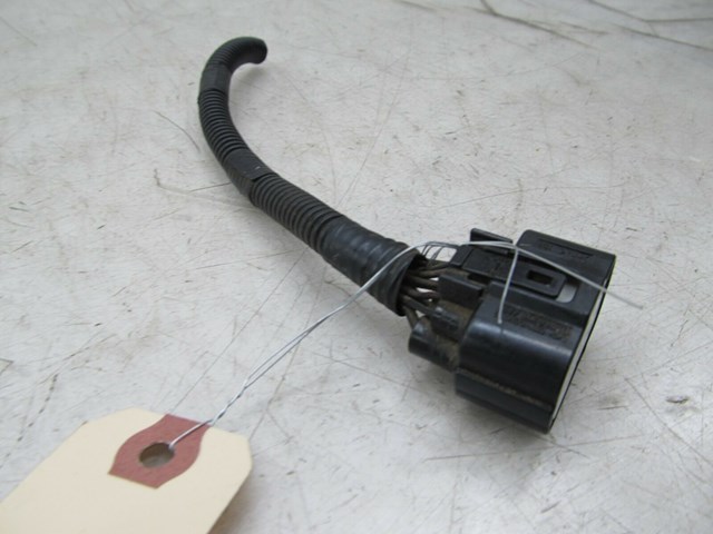 2003-2004 LAND ROVER DISCOVERY OEM LEFT FRONT HEADLIGHT WIRE PLUG PIGTAIL 