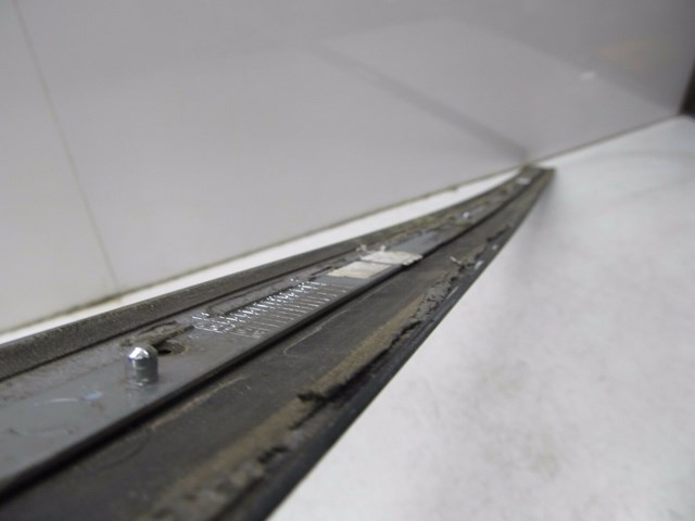 2004-2008 AUDI A8L W12 OEM LEFT FRONT DRIVER EXTERIOR DOOR MOLDING TRIM 