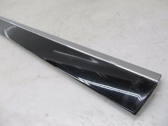 2004-2008 AUDI A8L W12 OEM LEFT FRONT DRIVER EXTERIOR DOOR MOLDING TRIM 