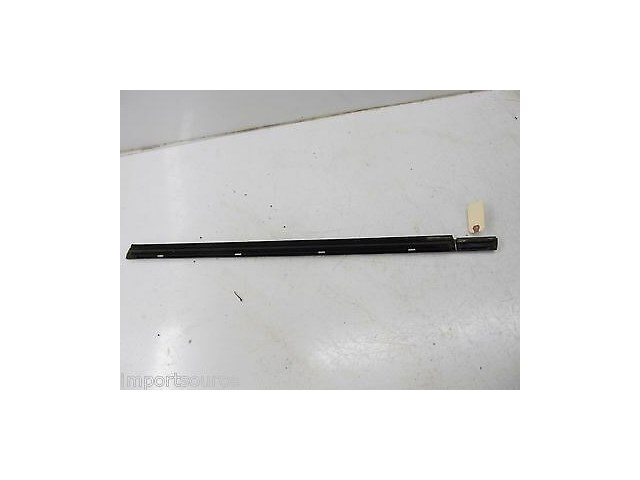 2001-2005 MERCEDES C240 W203 OEM RIGHT FRONT EXTERIOR DOOR MOLDING TRIM