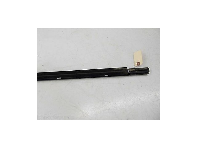 2001-2005 MERCEDES C240 W203 OEM RIGHT FRONT EXTERIOR DOOR MOLDING TRIM