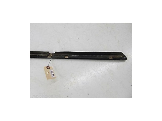 2001-2005 MERCEDES C240 W203 OEM RIGHT REAR EXTERIOR DOOR MOLDING TRIM