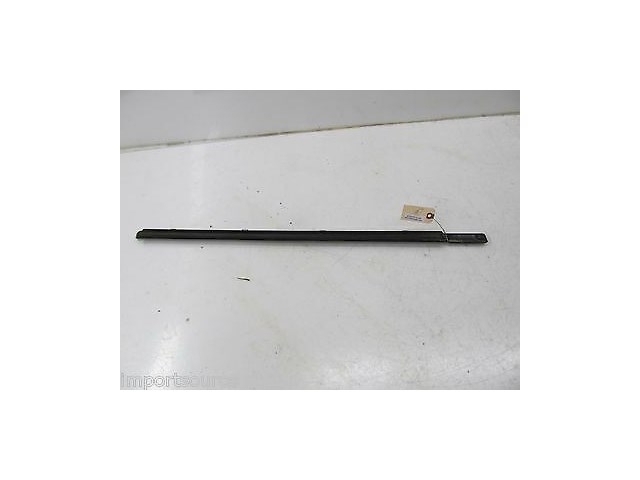 2001-2005 MERCEDES C240 W203 OEM LEFT FRONT EXTERIOR DOOR MOLDING TRIM