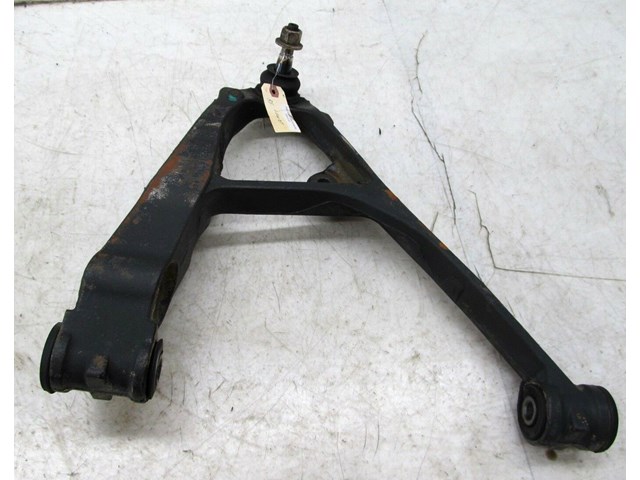 2003-2007 CHEVY SILVERADO OEM RIGHT FRONT LOWER CONTROL ARM 