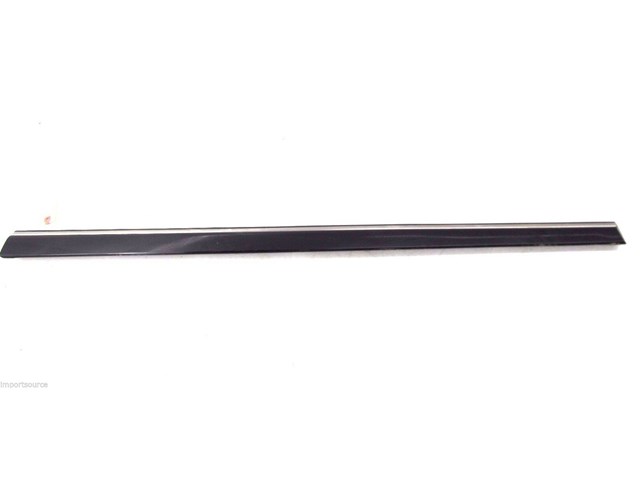 2001-2005 MERCEDES C240 W203 OEM RIGHT FRONT DOOR MOLDING STRIP