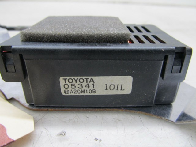   2001-2006 LEXUS LS430 OEM LEFT REAR C PILLAR BACK WINDOW HEATER ASSEMBLY 