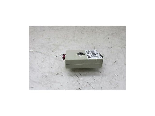 2007-2013 BMW 335i E92 COUPE LCI OEM LEFT REAR C PILLAR SUPPRESSION FILTER   