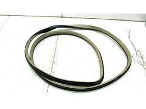 2012-2015 MERCEDES C250 COUPE W204 OEM LEFT SIDE DOOR ON BODY WEATHERSTRIP SEAL