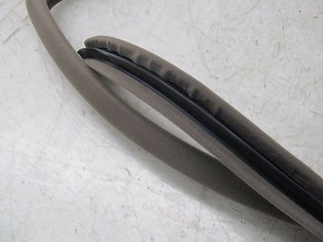 2001-2006 LEXUS LS430 OEM RIGHT FRONT DOOR INNER WEATHERSTRIP SEAL TRIM