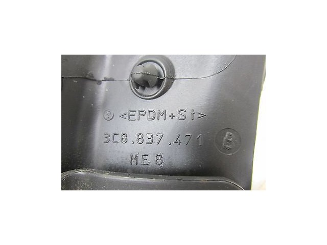 2009-2016 VOLKSWAGEN CC OEM LEFT FRONT DRIVER SIDE MOLDING INNER  WEATHERSTRIP