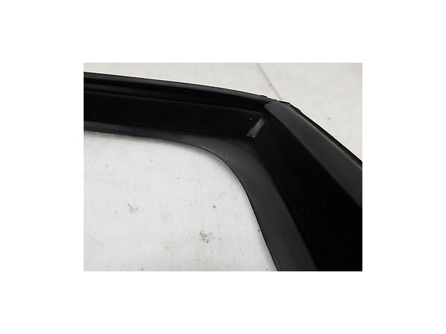 2011-2013 BMW 550i 535i F10 OEM RIGHT REAR DOOR WINDOW TRIM SEAL WEATHERSTRIP