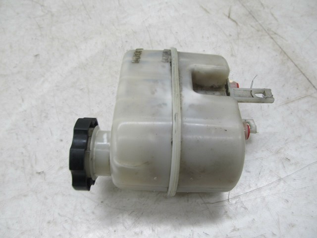 2007-2013 CHEVROLET TAHOE OEM FRONT BRAKE FLUID RESERVOIR BOTTLE TANK 