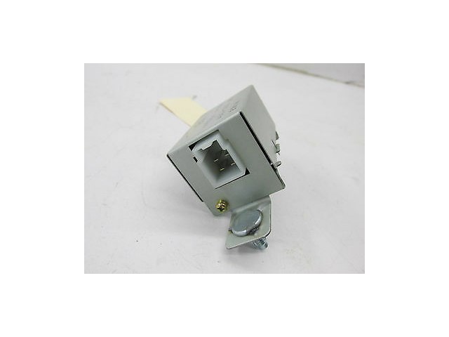 2003-2004 INFINITI M45 OEM FUEL PUMP RELAY MODULE