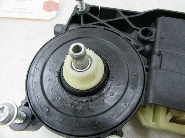 2013-2018 FORD FUSION OEM RIGHT FRONT PASSENGER SIDE DOOR WINDOW MOTOR 