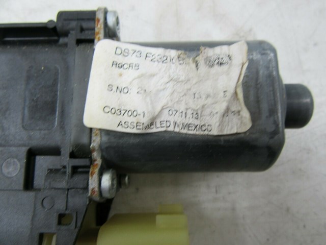 2013-2018 FORD FUSION OEM RIGHT FRONT PASSENGER SIDE DOOR WINDOW MOTOR 