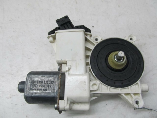 2006-2013 VOLVO C70 T5 OEM LEFT REAR DRIVER SIDE QUARTER WINDOW MOTOR 31253533