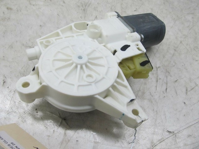 2007-2012 MERCEDES GL450 X164 OEM RIGHT FRONT DOOR WINDOW MOTOR A 251 820 08 42