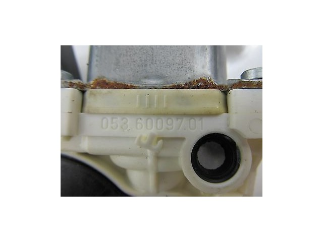 2006-2007 BMW 530XI WAGON E61 OEM RIGHT FRONT BACK DOOR WINDOW MOTOR 