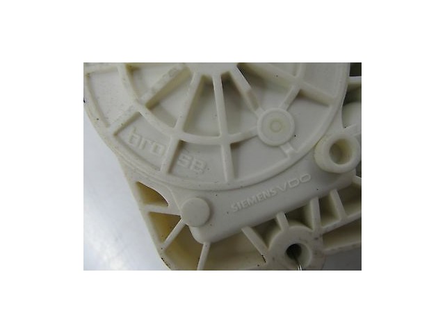 2006-2007 BMW 530XI WAGON E61 OEM LEFT FRONT BACK DOOR WINDOW MOTOR 6922319