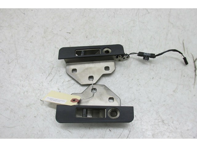  2009-2013 BMW 328i E93 LCI OEM FRONT TOP ROOF LOCK LATCH CATCH SET OF 2  