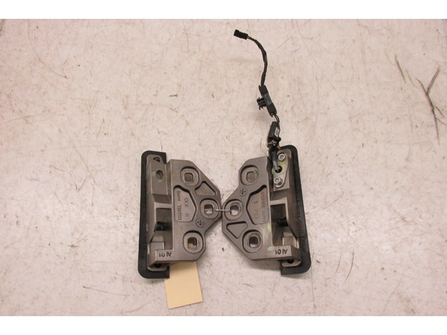  2009-2013 BMW 328i E93 LCI OEM FRONT TOP ROOF LOCK LATCH CATCH SET OF 2  